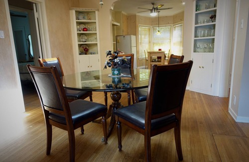 Valley Village House | Musicians Dream: Close to Universal Studios