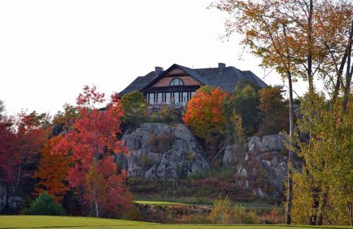 Gravenhurst Hotel | Muskoka Bay Resort