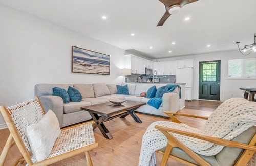 Port Stanton Cottage | Muskoka Retreat-Sparrow L. Clean Reno'd CAC Sunsets Shallow sandy entry Sleeps 8