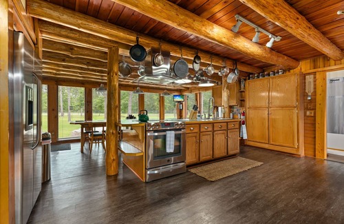 Pillager Cabin | MUST SEE! COZY LOG CABIN WITH SAUNA & HOT TUB!