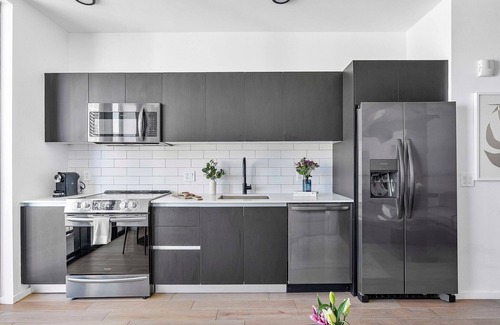 Downtown Miami Apartment | MVR 5 Star Views in Miamis Best Location