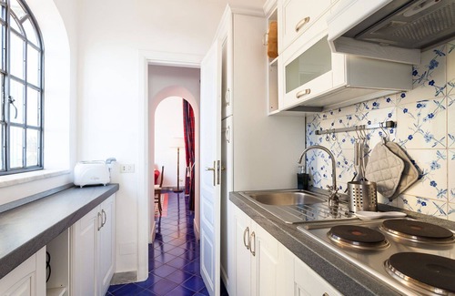 Liparlati Apartment | My Rental Homes - Casa Praiano 5 minute walk from Positano downtown with sea view