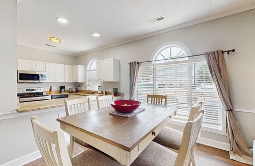 Central Myrtle Beach Condo | Myrtlewood Villas condo with hot tub, pools, lazy river & private balcony