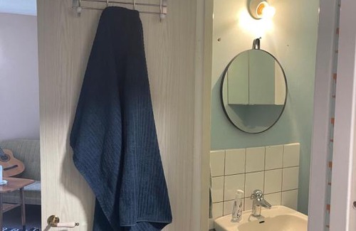 Svenstavik Apartment | Mysig 1 rum med kök