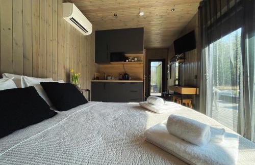 Voru County House | MySikaSpot Green