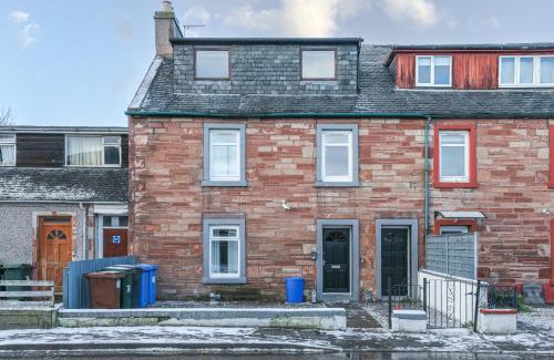 Inverness House | mySTAYINN Telford 7 Bedroom House