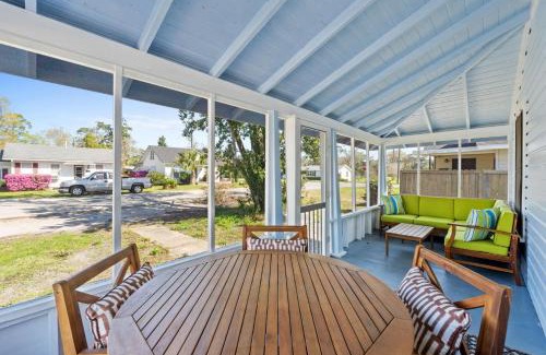 Port St. Joe House | Mystic Moon- family friendly fenced yard pets welcome