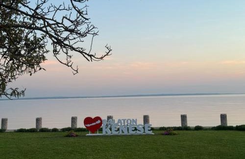 Balatonkenese House | Nóra Apartman