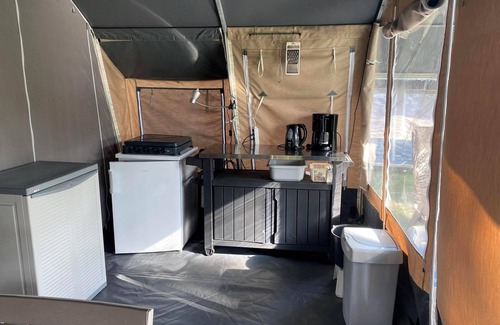 Mol Cabin | n/a