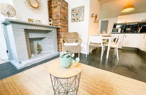 Secteur 2 Apartment | #N9 | Le Champo π| T3 close to the centre | 2 bedrooms