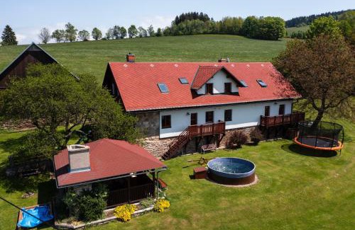 Ceske Petrovice Apartment | Na samotě u lesa