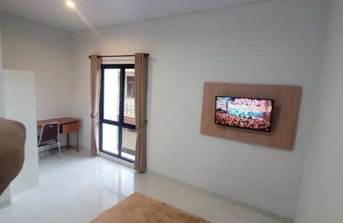 Laweyan Hotel | Nadamax House Syariah