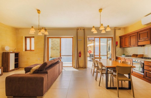 Nadur Apartment | Nadurin Holiday Home