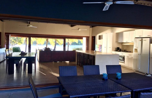 Malolo Lailai Island Villa | Nai Kawakawa 5 Star Beach Front Complex nMusket Cove Malolo Lailai Island, Fiji