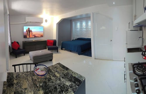 Mayaguez Pueblo Apartment | Nala's studio in delightful Mayagüez with AC, WiFi, free parking.