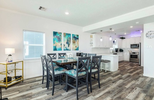 Freeport House | Nana & Pops Beachfront Home - Family Friendly