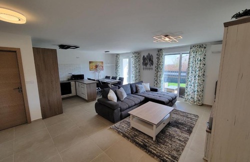 Sopron Apartment | Napfény Apartman ll.