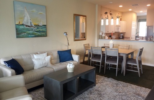 Naples Villa | Naples, FL. Lely Resort Gorgeous 2 bed, plus den sleeps 6. Free Golf till 10/15