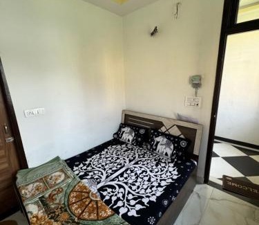 Pink City House | Narayanam Royal Stay