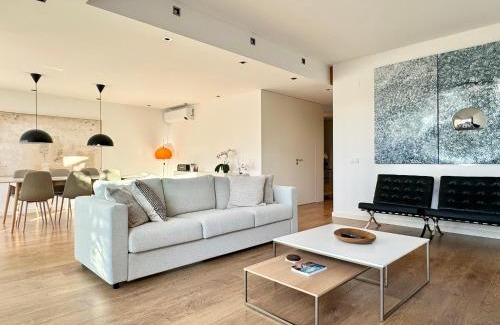 Montenegro Villa | Narciso Townhouse