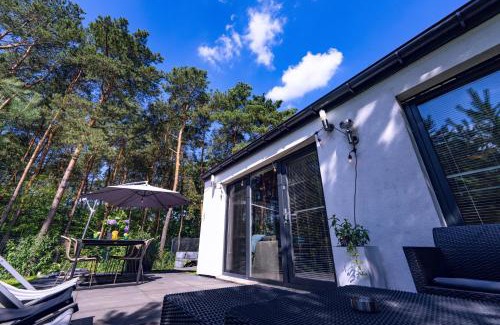 Pomiechowek House | NAREV DOMY WAKACYJNE Każdy Dom na Wyłączność Oddzielnie Ogrodzony