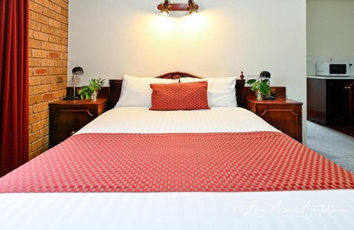 Narrandera Hotel | Narrandera Club Motor Inn