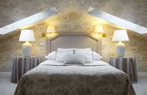 Old Town Hotel | NARUTIS hotel