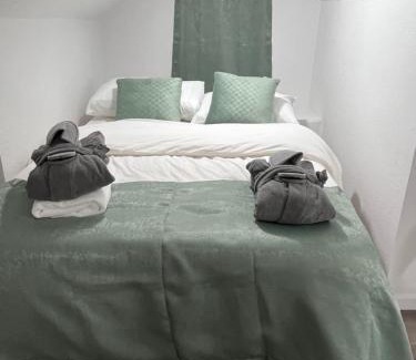 Downtown Los Angeles House | Naryn Guest house