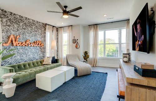 Whitebridge House | Nashville - 5625 Lenox Ave