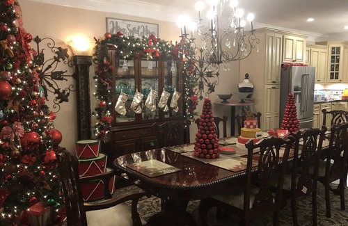 Goodlettsville House | Nashville Get-away, Beautifully furnished, large home, 15 min to downtown Nash!