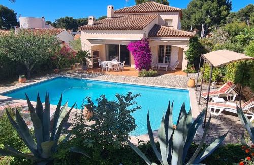 Sanary-sur-Mer Villa | Nastidou