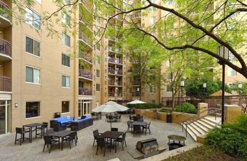 Court House Apartment | National at Courthouse Place