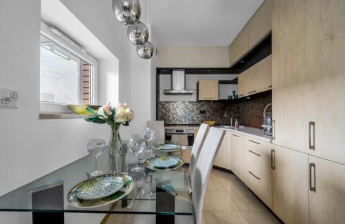 Nowa Praga Apartment | National Stadium - 7th Floor, Parking and Balcony - By Rentujemy