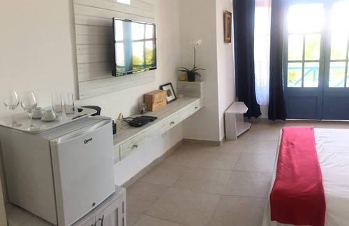 F.w.i Hotel | Native organic hospitality experience immerse in the soul of Haitian traditions.