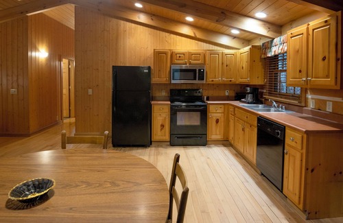Slade Cabin | Natural Bridge State Resort Park
