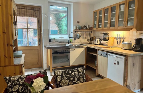 Waddeweitz Apartment | Natural ∙ idyllic ∙ at ground level on 82 m² - private garden - two wood-burning stoves