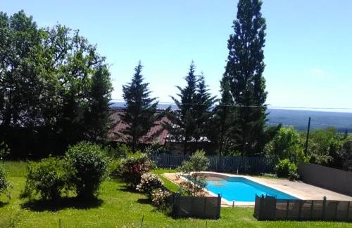 Tourtoirac Bed & Breakfast | Nature et Piscine au sommet du Périgord