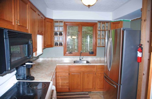 Huntsville Cottage | Nature is our playground; memories are our currency.nKid friendly, Cottage
