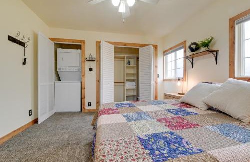 Murphy House | Nature Lovers Getaway in Rural Grants Pass