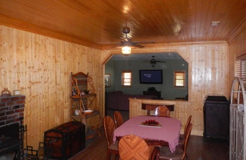 Kellysville House | Nature Lovers Paradise, horses, hikers, adventure bikers