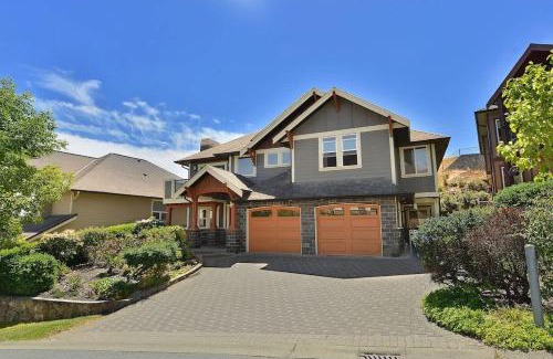 Bear Mountain Resort House | Nature's Gate Executive Estate