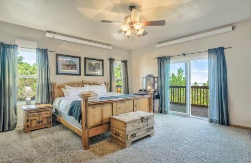 Peyton House | Nature's Oasis 4BD Ranch Retreat Hot tub
