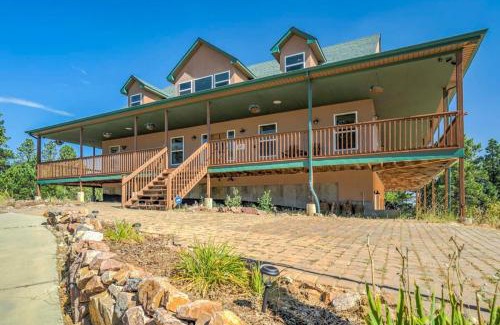 Peyton House | Nature's Oasis 4BD Ranch Retreat Hot tub