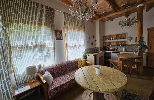 Santa Maria de Guia de Gran Canaria Apartment | Nature Sanctuary, a semi-detached house on an ecological & sustainable farm