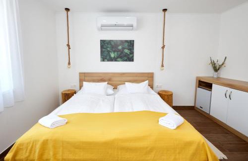Villany Bed & Breakfast | Naturella Panzió