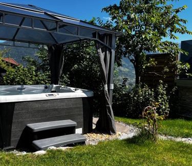 Ladis Apartment | NATURLODGE LADIS ehemals Alpenlodge Alexander inklusive Sommer Bergbahnticket