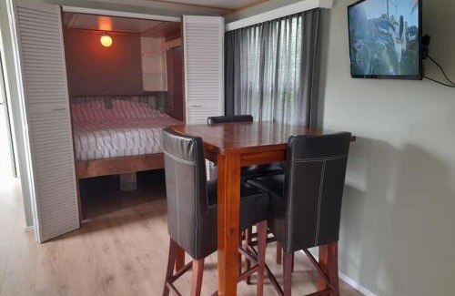 Oisterwijk Ski Chalet | Natuurhuisje Oisterwijk Bedstee