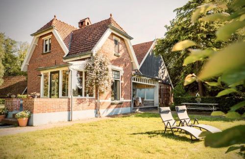 Municipality of Haaksbergen Villa | Natuurlogies Buurse Buiten