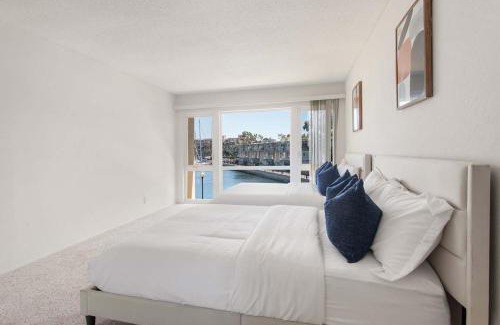 Marina del Rey Apartment | Nautical Nest - Walkable Waterfront Stay
