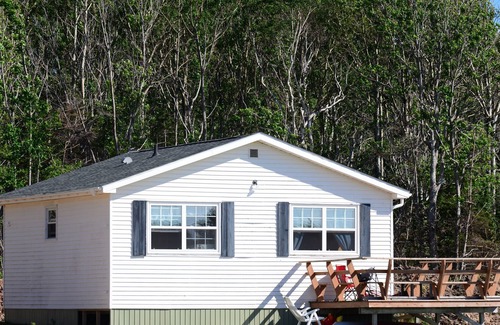 Afton Station Cottage | Nautical Retreat & Rentals - 2 Bedroom Ocean View Cottage w. Private Beach